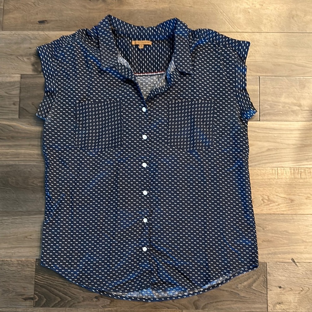 JACHS Girlfriend Blue Button Down Shirt Notched Collar